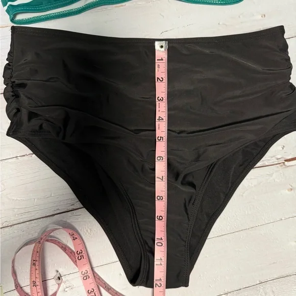 Dippin' Daisy's Green Striped Bikini Top - Picture 5 of 8